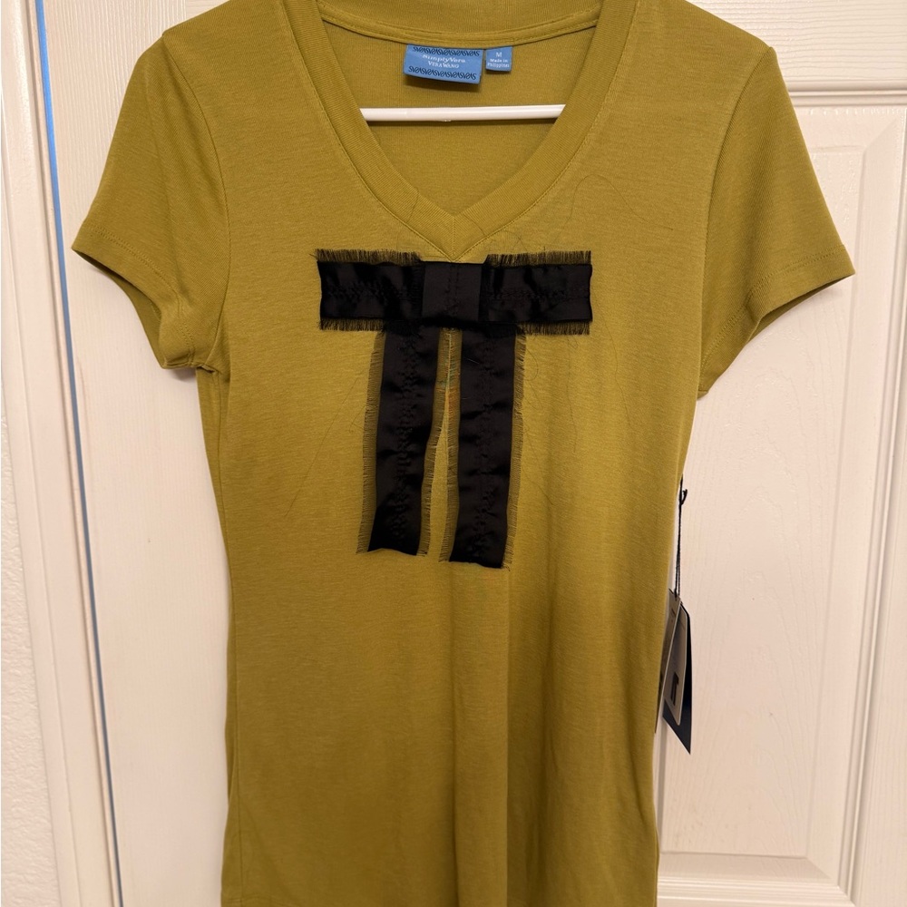 Simply Vera Vera Wang Mustard V-Neck Top with Black Ribbon Accent